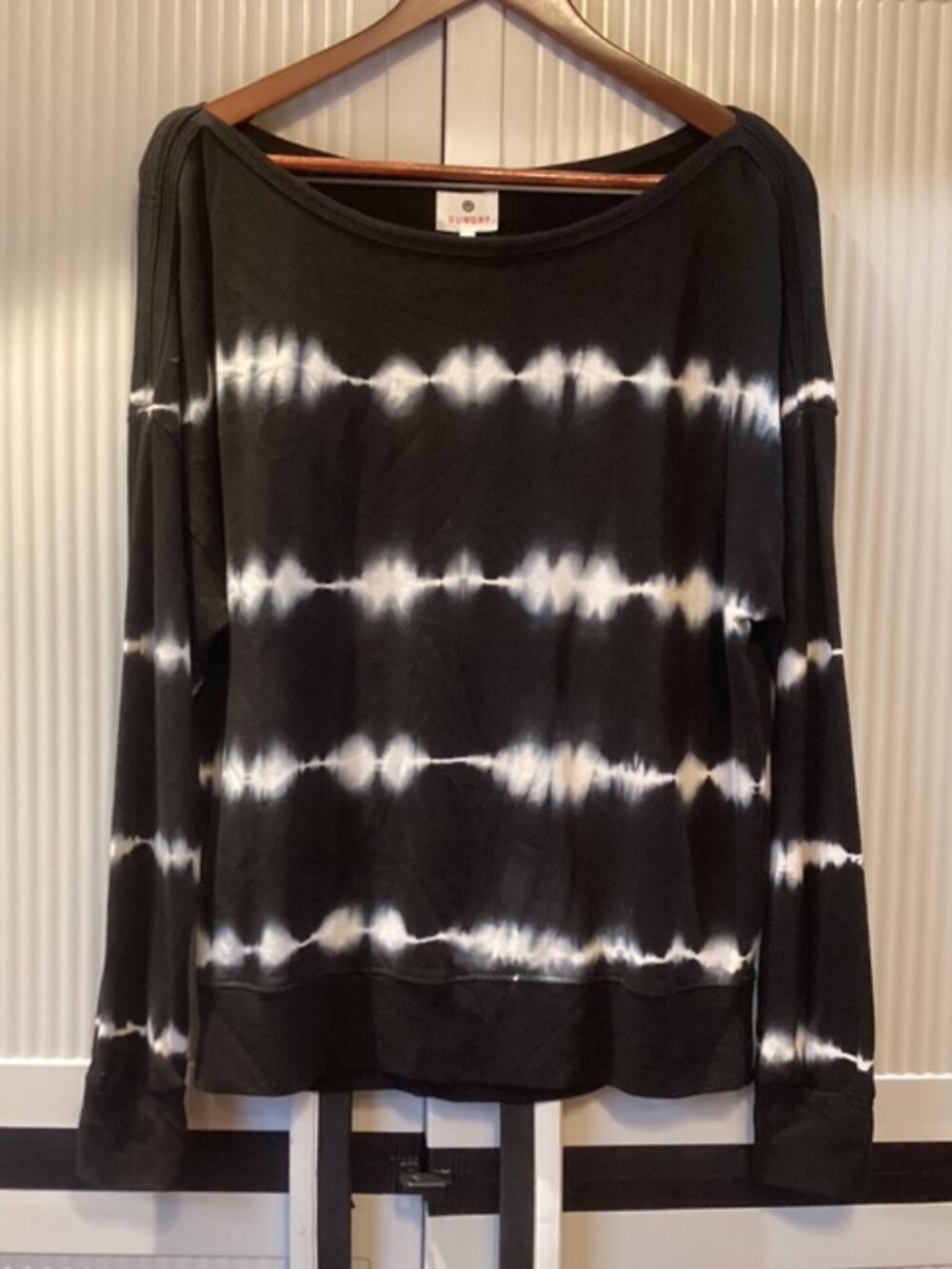Sundry Tie Dye Off Shoulder Sweat Shirt Size 0 NWT Long Sleeve Boat Neck USA S s